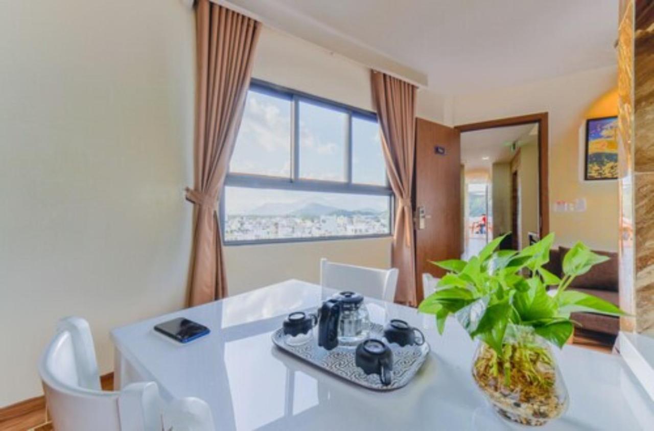 เยน วัง โฮเต็ล แอนด์ อพาร์ตเมนต์ Hotel ญาจาง ภายนอก รูปภาพ